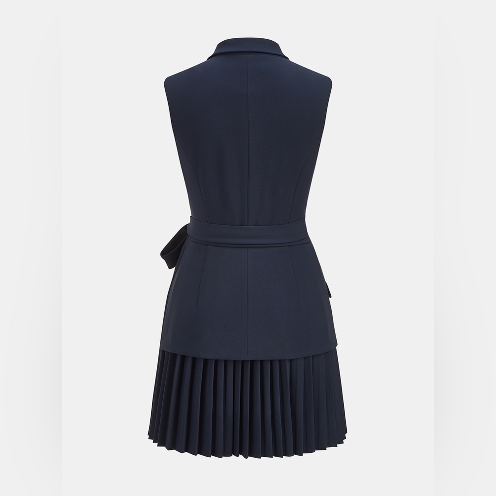 Commense Pleated Wrap
Blazer Dress in Olive Green - Picture 4 of 4